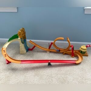 Hot Wheels Mario Kart Race Track